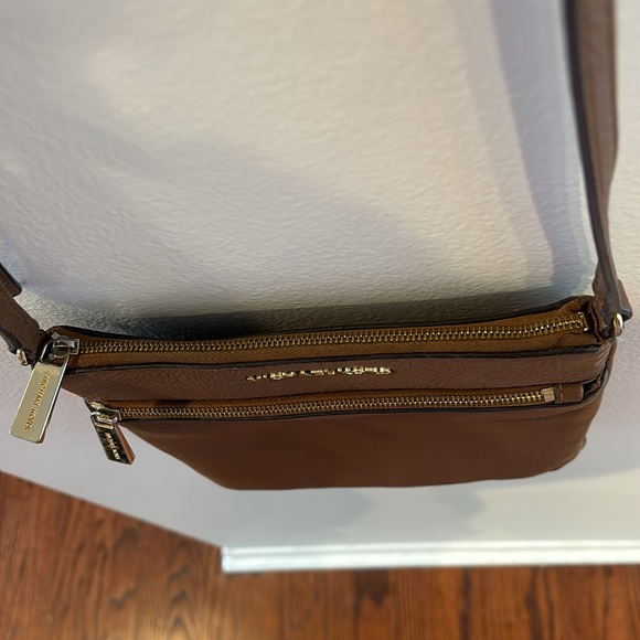 Michael Kors Crossbody Purse - Picture 3 of 8